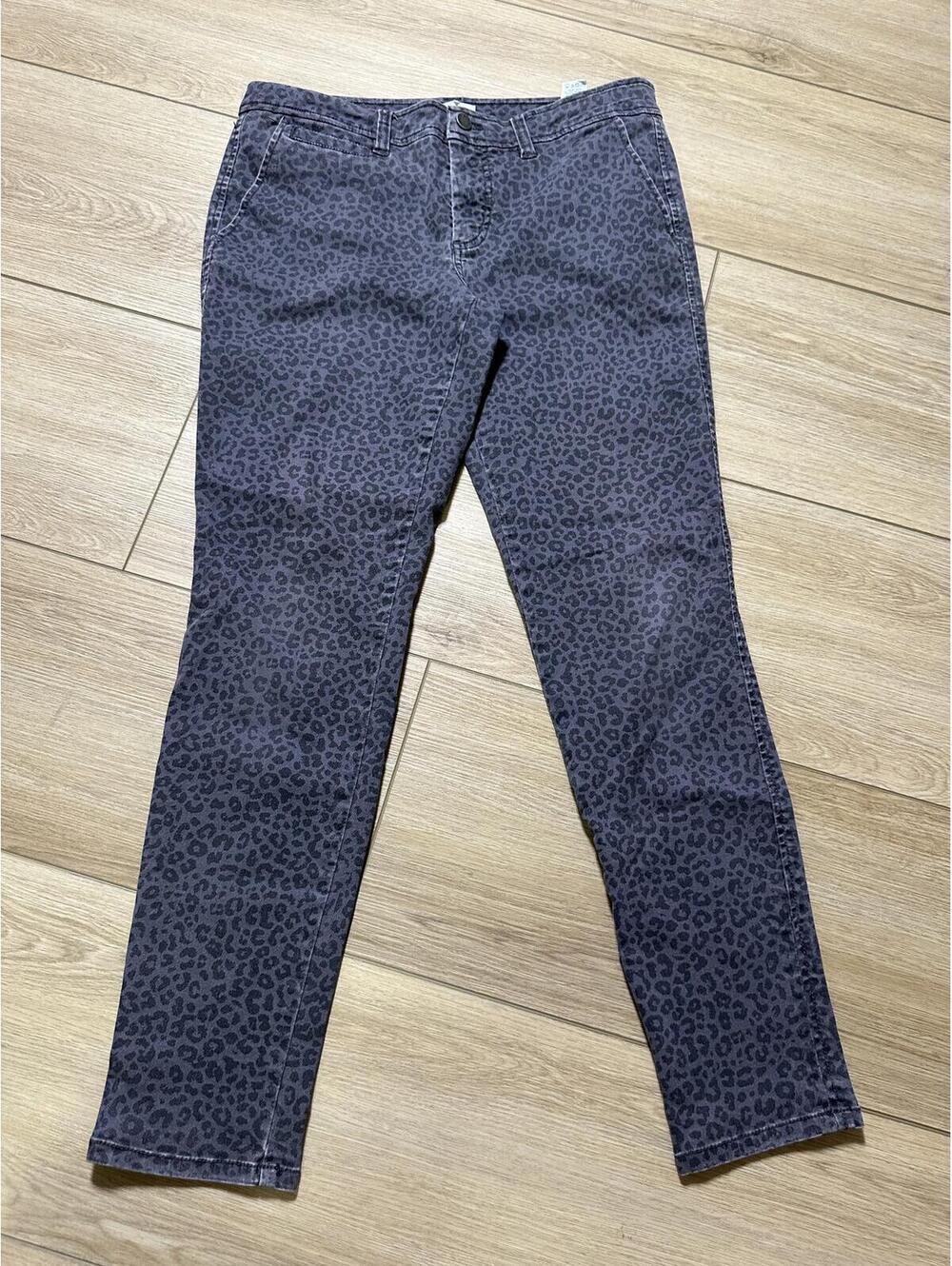 Market & Spruce Leopard Print Skinny Pants Gray Size 10